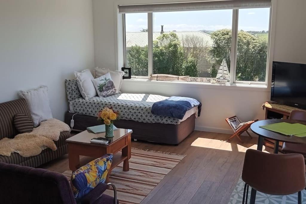 Sea Breeze Apartment Kakanui Extérieur photo