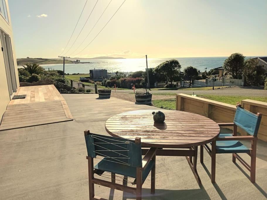 Sea Breeze Apartment Kakanui Extérieur photo